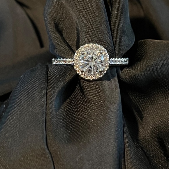 RINGS RINGS RINGS - Picture 5 of 10